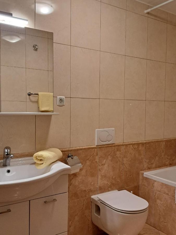 Apartments Marija Brela Εξωτερικό φωτογραφία