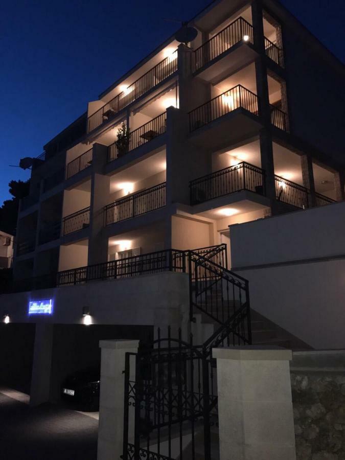 Apartments Marija Brela Εξωτερικό φωτογραφία