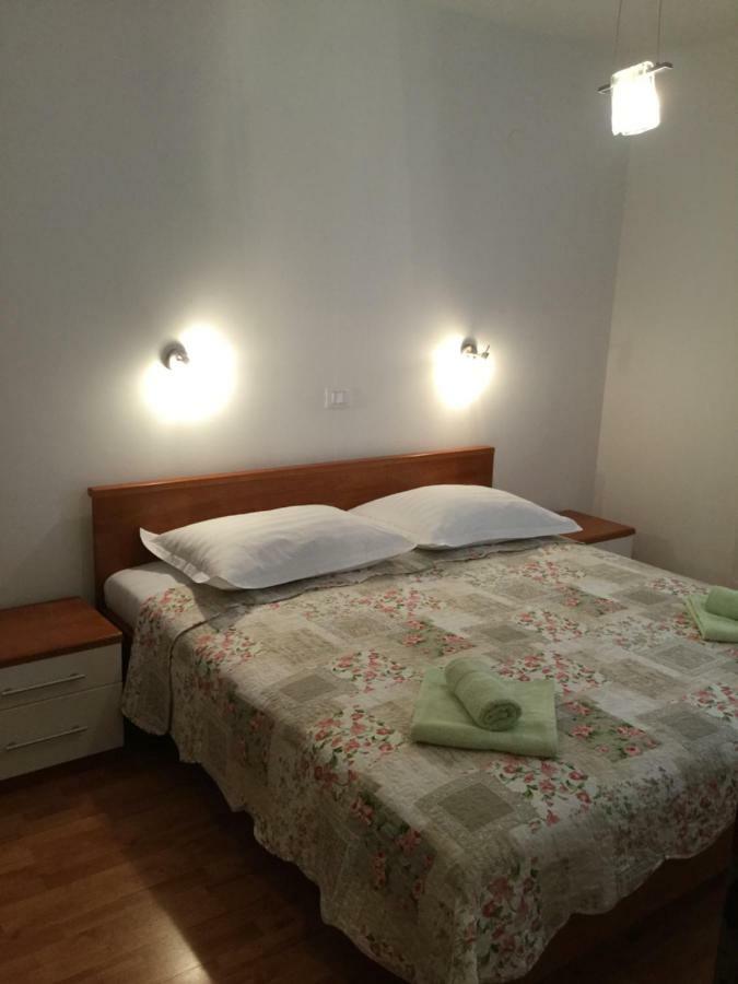 Apartments Marija Brela Εξωτερικό φωτογραφία