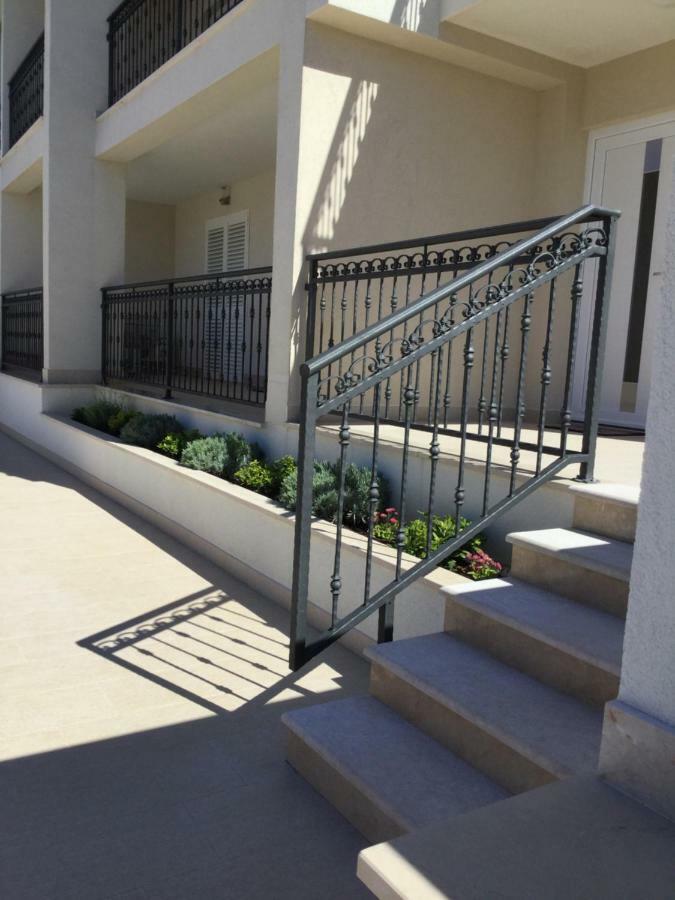 Apartments Marija Brela Εξωτερικό φωτογραφία